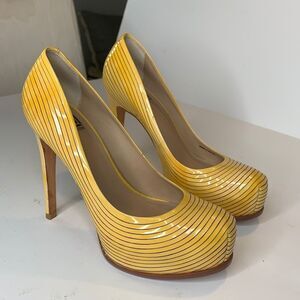 Pour La Victoire lined leather platform pumps